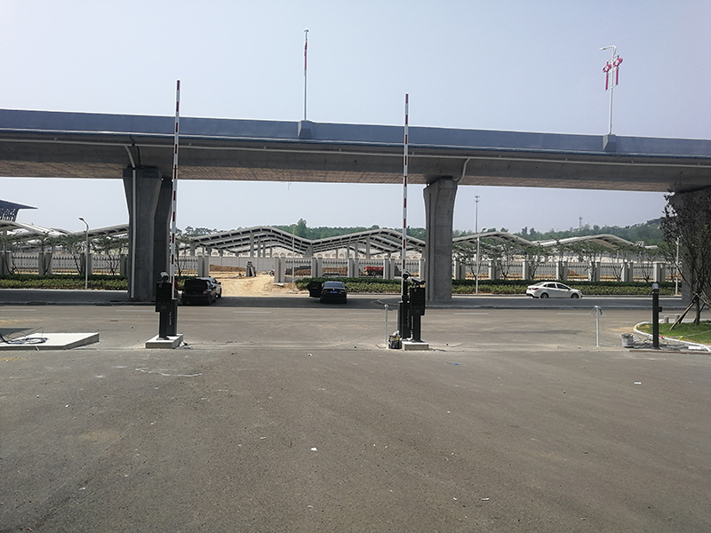 青島西站車牌識(shí)別系統(tǒng)